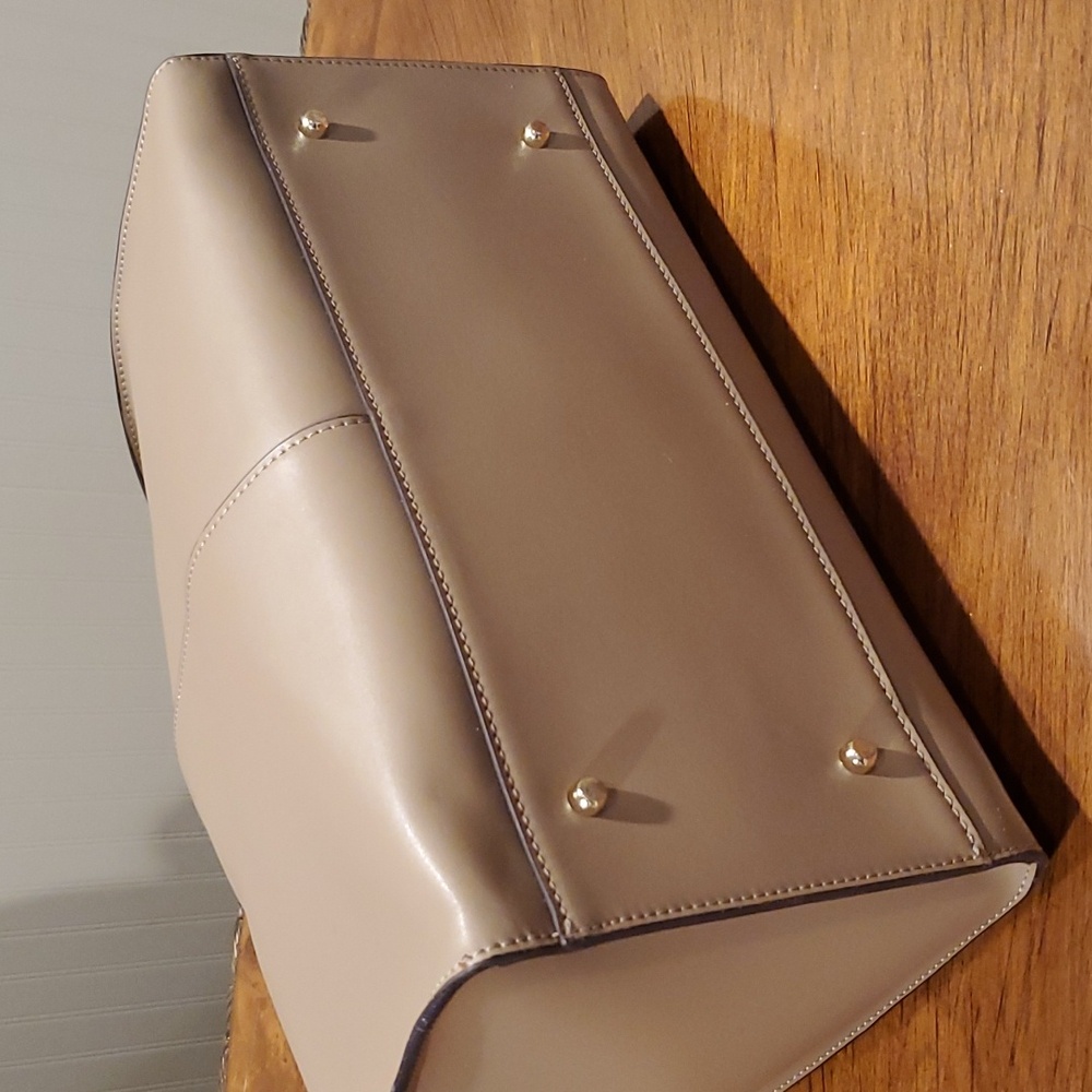 NEW Cristina Sabatini taupe leather bag - Picture 6 of 11
